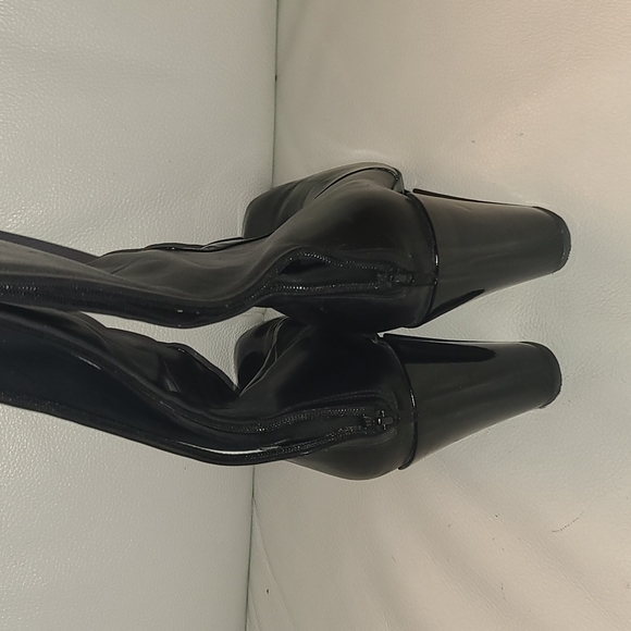 Kenneth Cole black leather tall boots - Picture 3 of 8